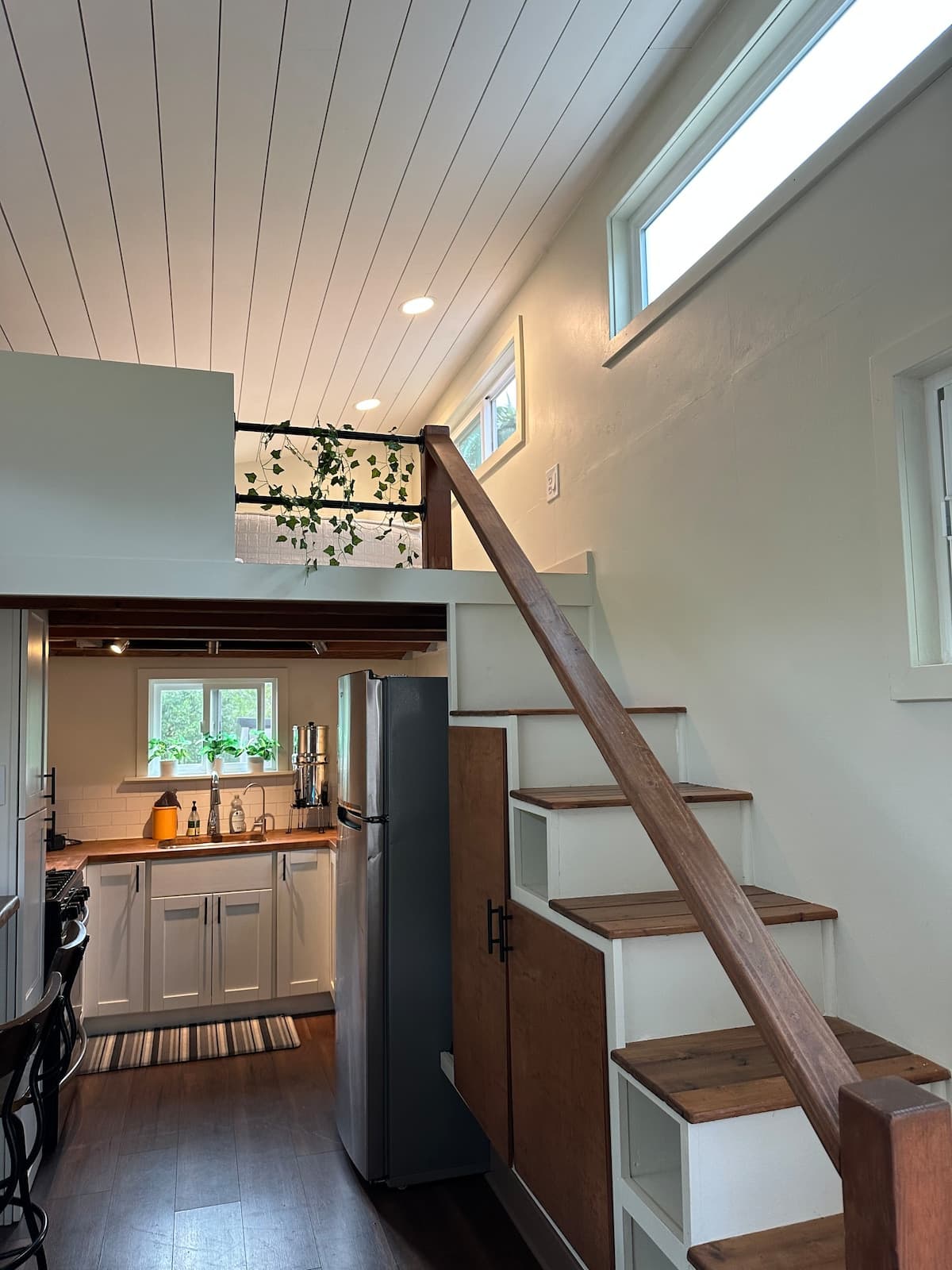 Eco Tiny Home + Outdoor Oasis. 5 min to Hilo. - Photo 2