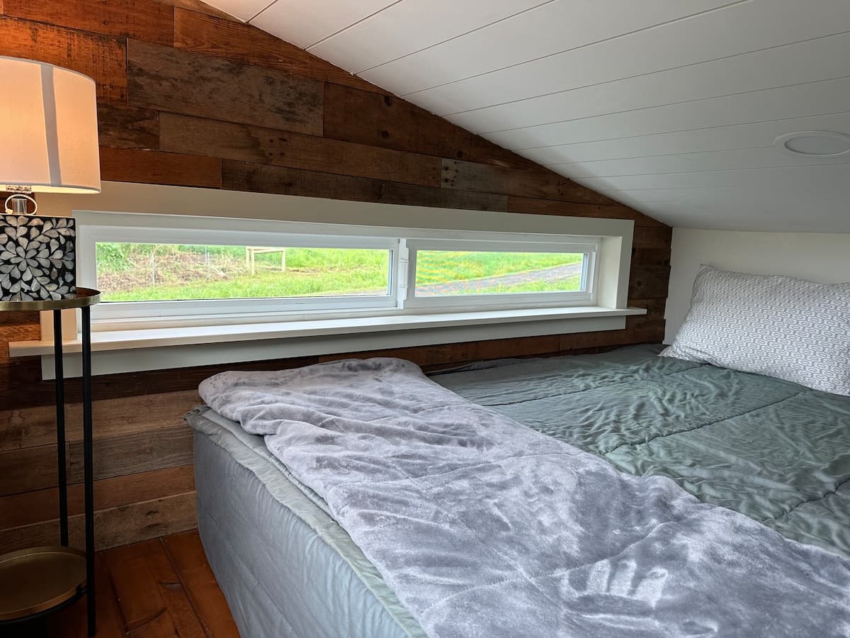 Eco Tiny Home + Outdoor Oasis. 5 min to Hilo. - Photo 3