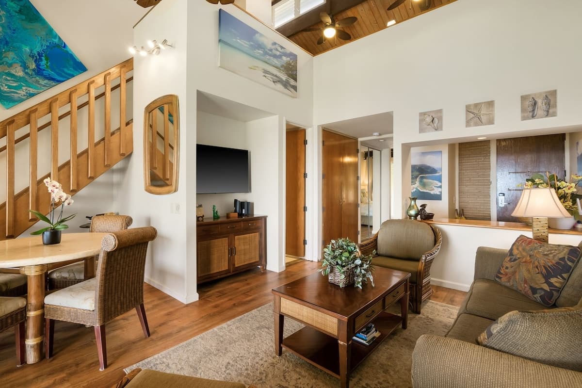 Condo in Princeville · ★4.94 · 2 bedrooms · 4 beds · 2 baths - Photo 3