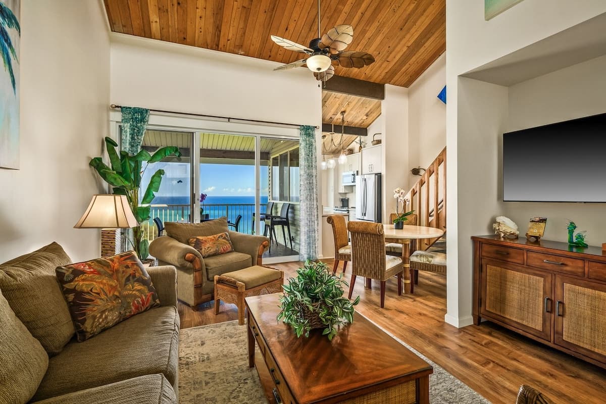 Condo in Princeville · ★4.94 · 2 bedrooms · 4 beds · 2 baths - Photo 2