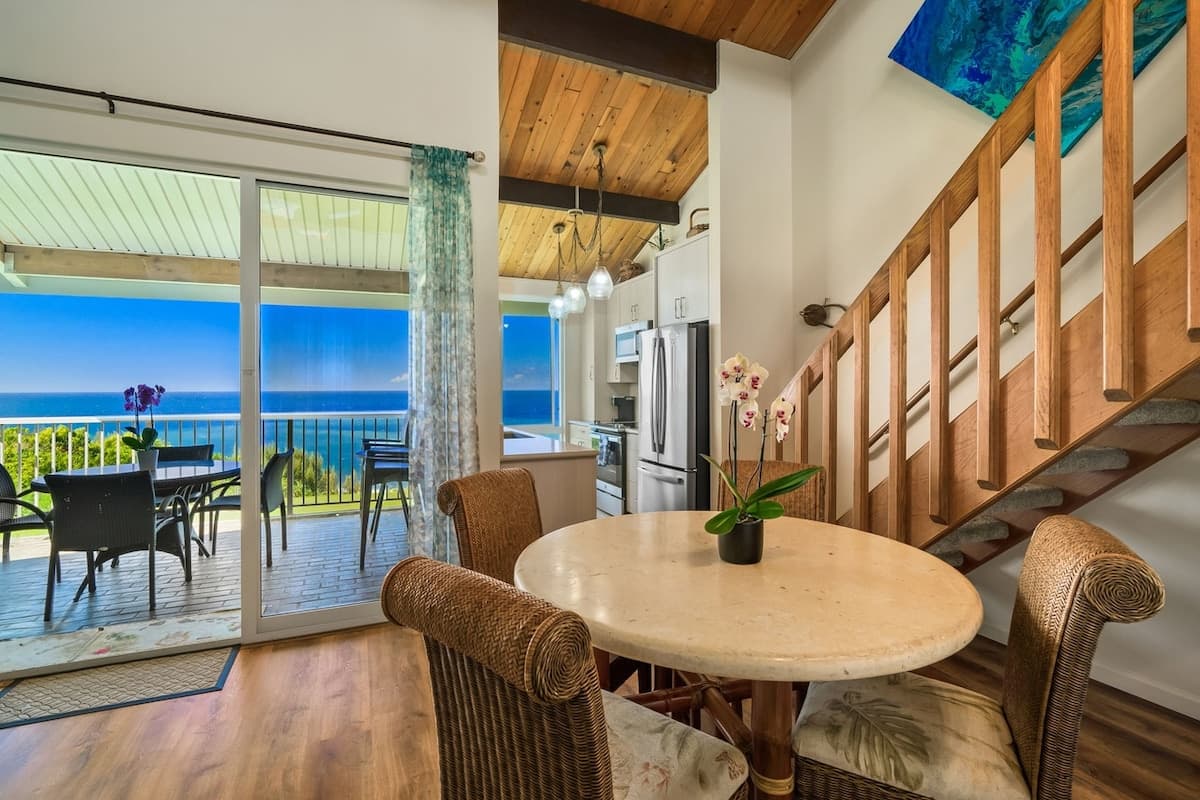 Condo in Princeville · ★4.94 · 2 bedrooms · 4 beds · 2 baths - Photo 5