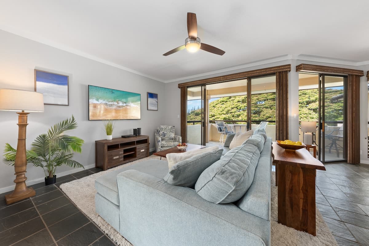 Home in Lahaina · ★5.0 · 1 bedroom · 2 beds · 1.5 private baths - Photo 2