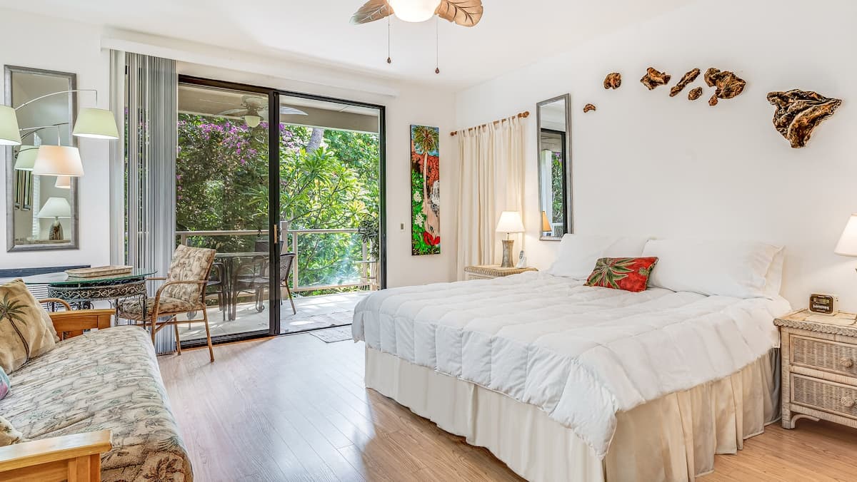 Condo in Wailea · ★4.73 · Studio · 2 beds · 1 private bath - Photo 4