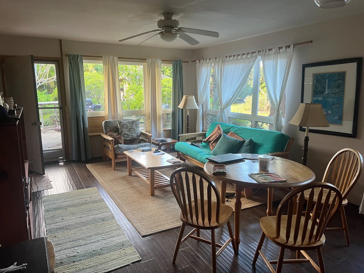 Cabin in Paia · ★4.93 · 1 bedroom · 1 bed · 1 bath - Photo 3