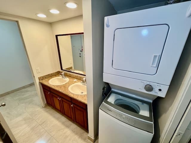 Condo in Honolulu · ★4.92 · 1 bedroom · 1 bed · 1 private bath - Photo 5