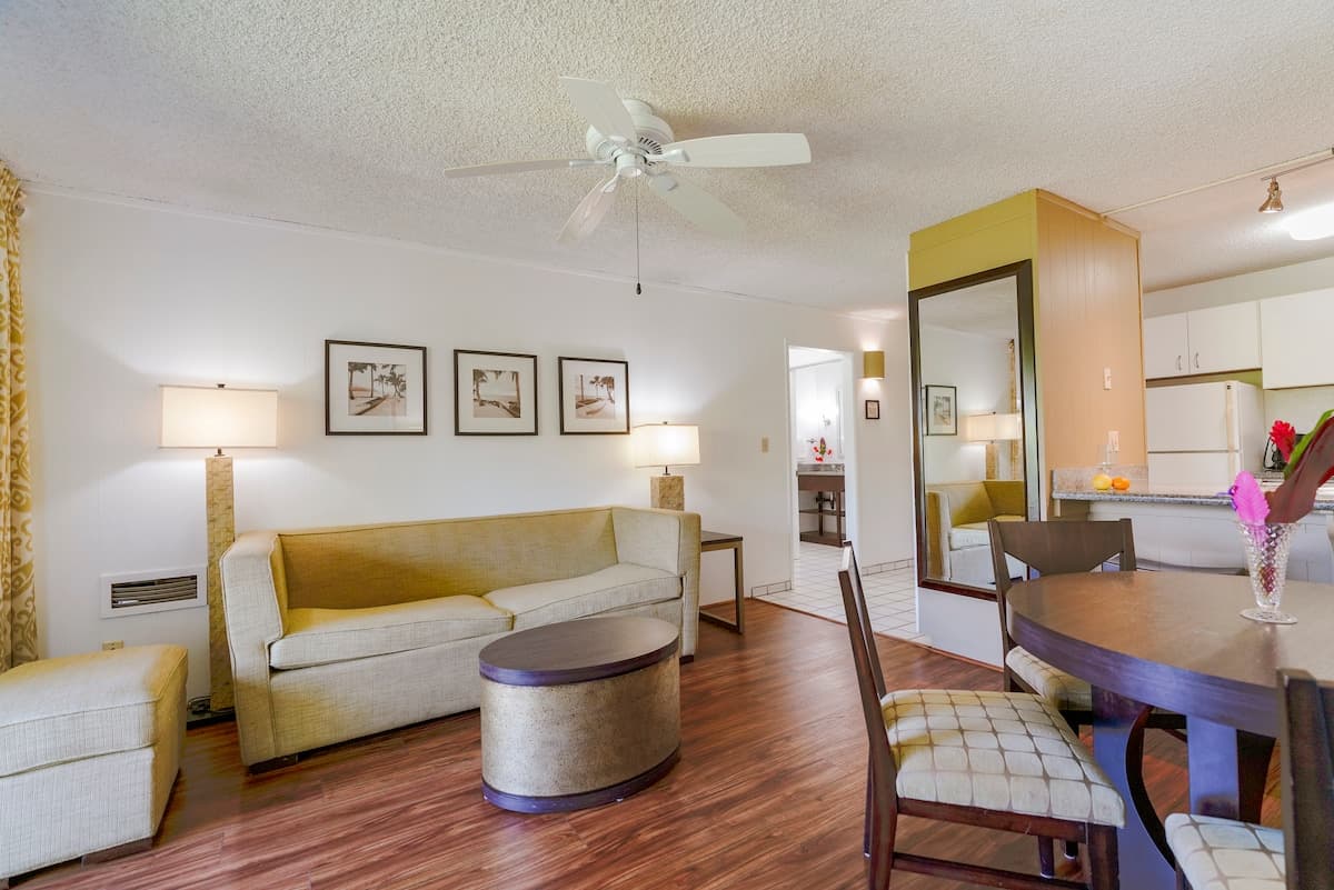 1 Bdrm Condo Conveniently Located in Kapaa - Photo 2