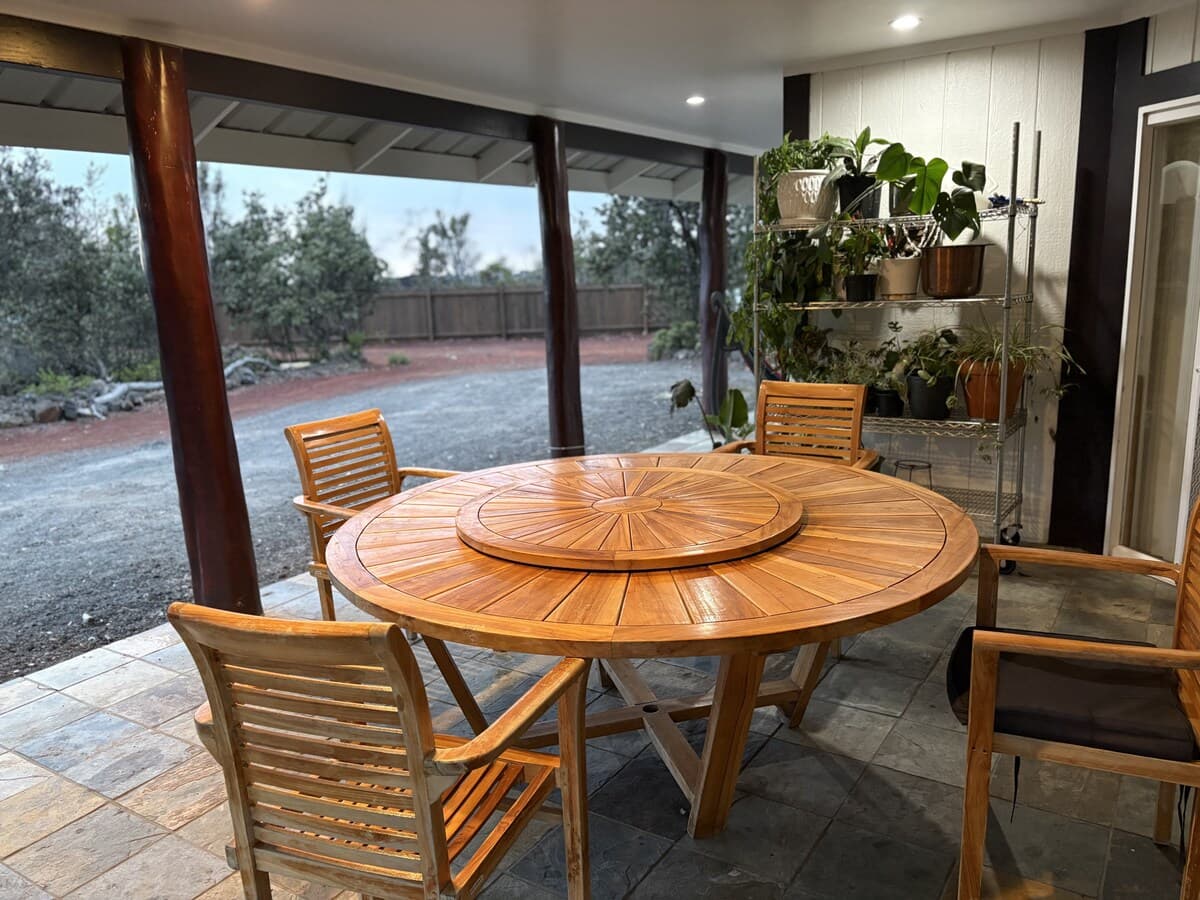 Home in Ocean View · ★4.33 · 3 bedrooms · 4 beds · 2 private baths - Photo 5