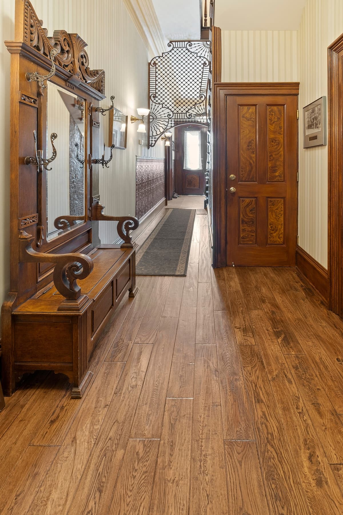 Victorian within walking distance to DT Truckee! - Photo 2