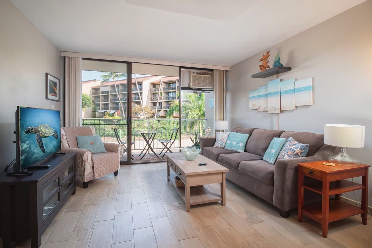 Condo in Kihei · ★4.9 · 2 bedrooms · 2 beds · 2 private baths - Photo 5