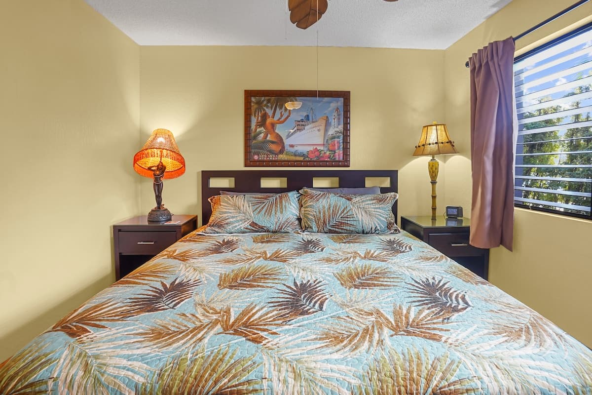 Low rates- A/C-free parking- No resort fees KR103 - Photo 1