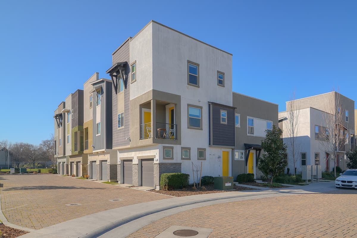 NEW Downtown Sac Home, Quiet & Central - Photo 1
