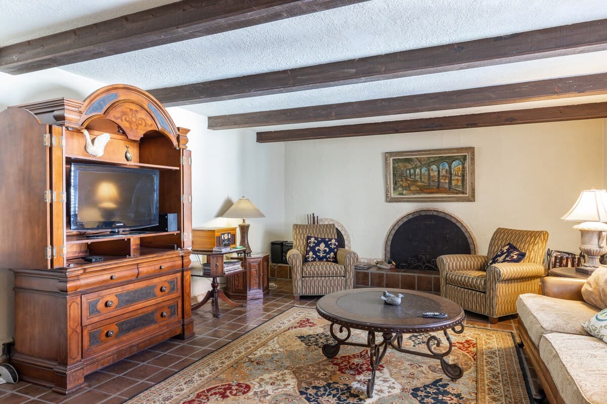 Luxury Italian Villa in Napa Valley Heart - Photo 4