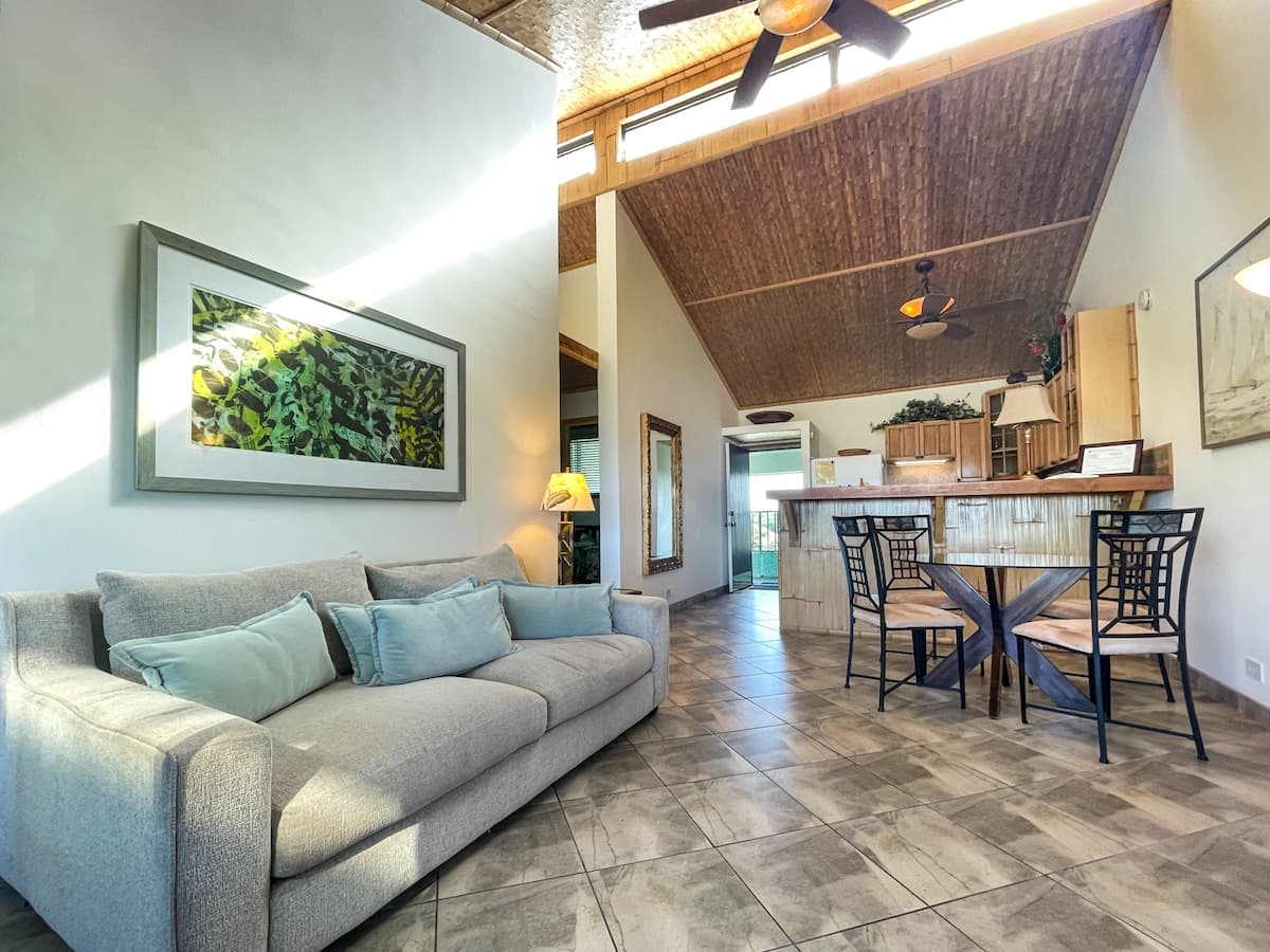 Tropical Penthouse with Views - Mauna Loa shores - Photo 2