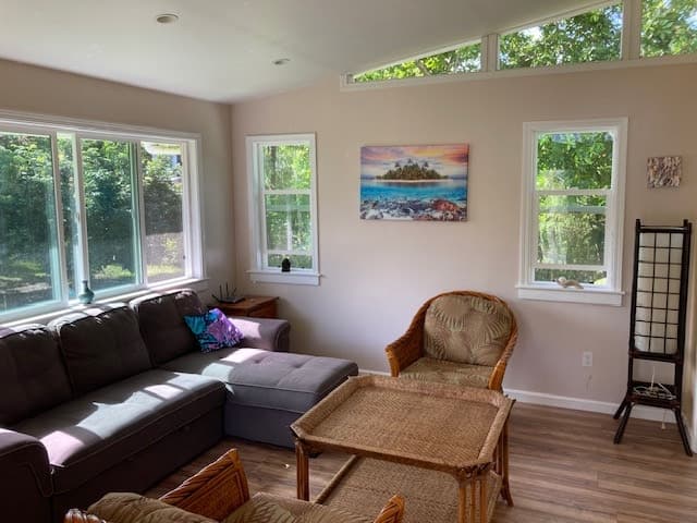 Cabin in Keaau · ★4.92 · 1 bedroom · 2 beds · 1 private bath - Photo 1