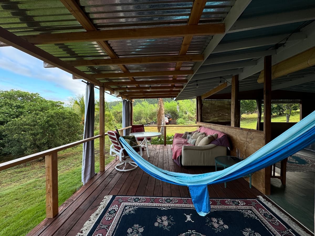 Cabin in Captain Cook · ★4.38 · Studio · 1 bed · 1 private bath - Photo 1