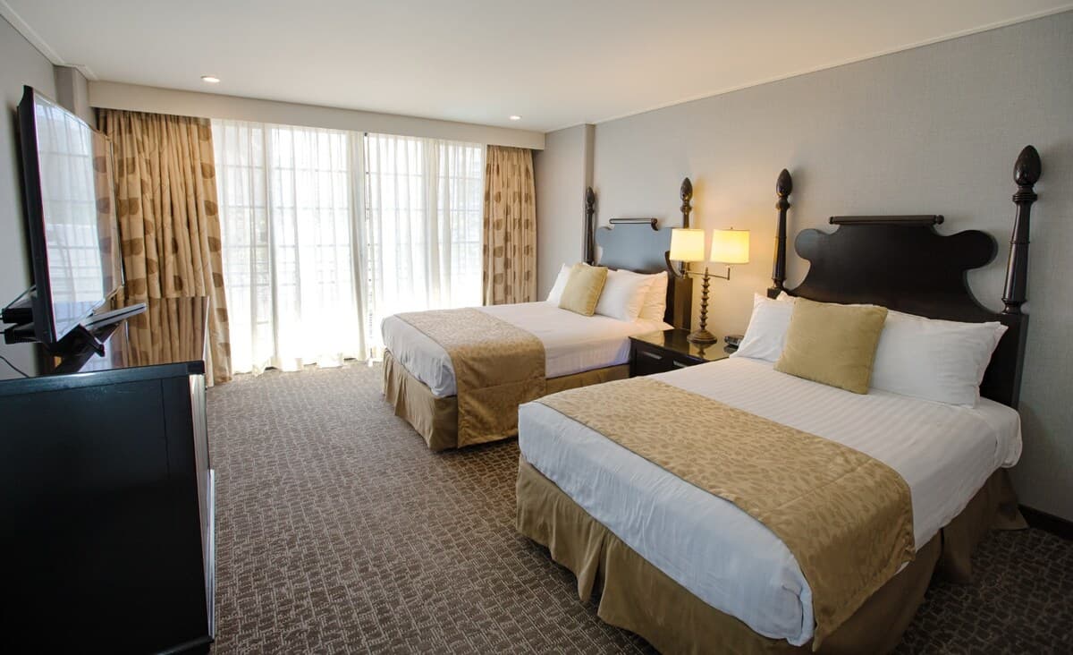 Hotel in Honolulu · ★4.33 · 1 bedroom · 2 beds · 1 private bath - Photo 4