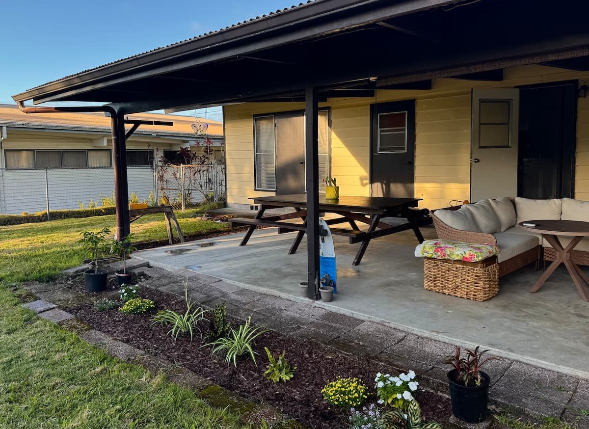 Home in Hilo · ★4.98 · 1 bedroom · 1 bed · 1 private bath - Photo 1