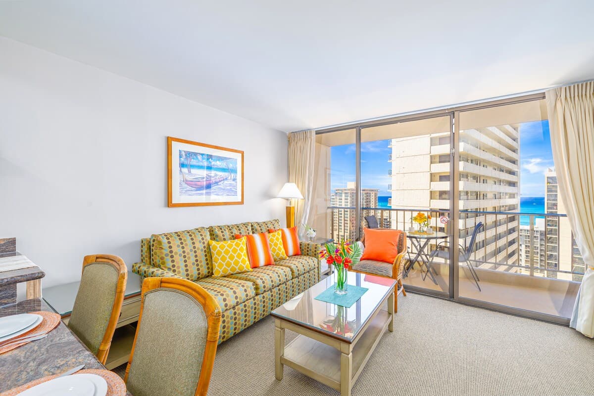 Great Ocean View, Parking, Steps to Waikiki Beach - Photo 2