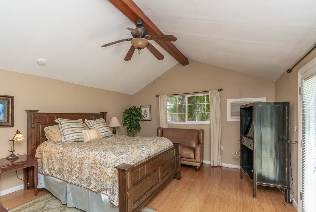 Remodeled Bungalow w/ Detached Cottage, Napa - Photo 1
