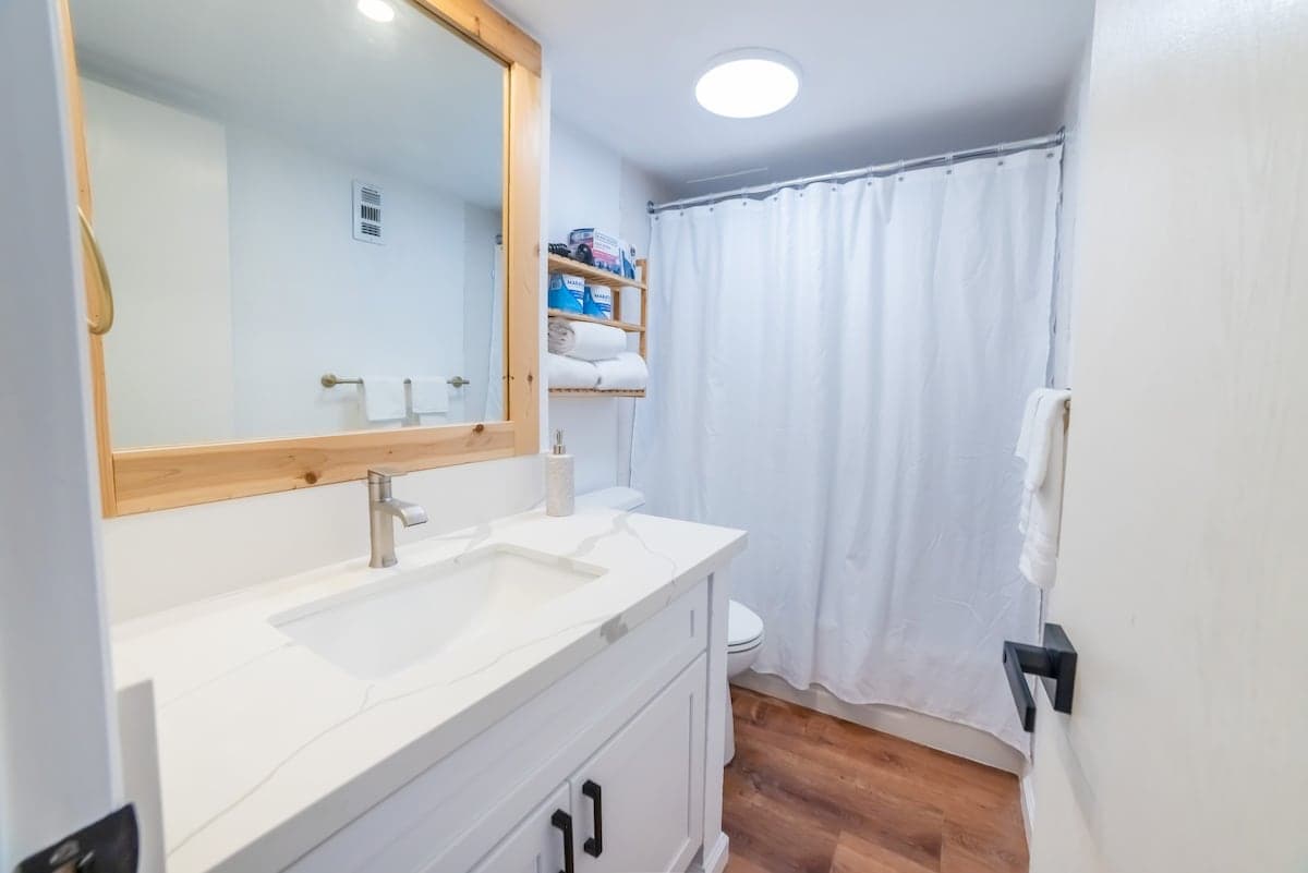 Condo in Honolulu · ★4.92 · Studio · 1 bed · 1 private bath - Photo 1
