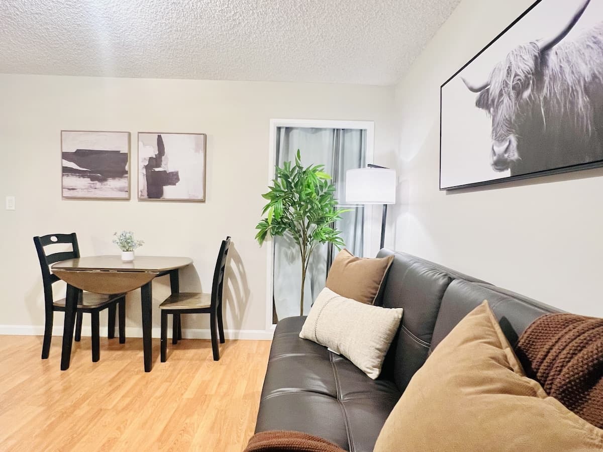 32F Sky-High Honolulu Hideaway Suite| Free Parking - Photo 5