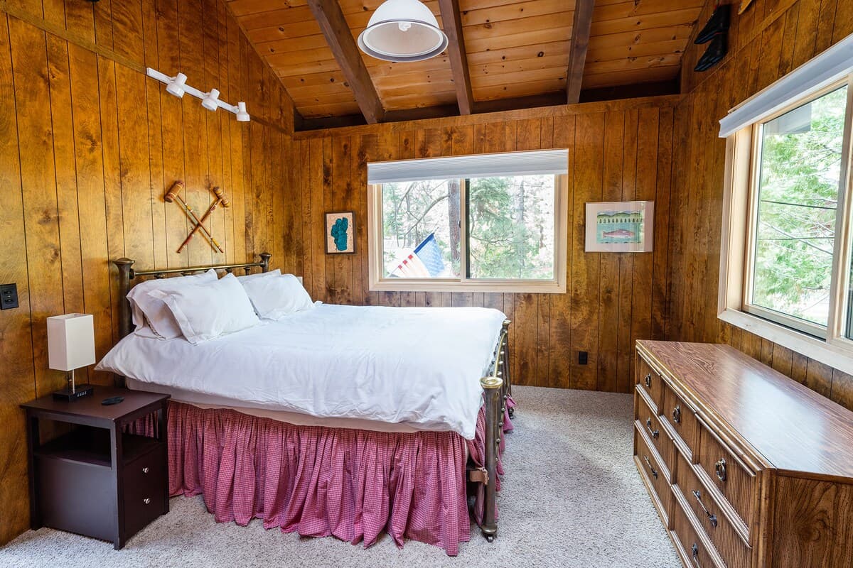 Sunny Tahoe Park Cabin with Sled Run & Near Skiing - Photo 3