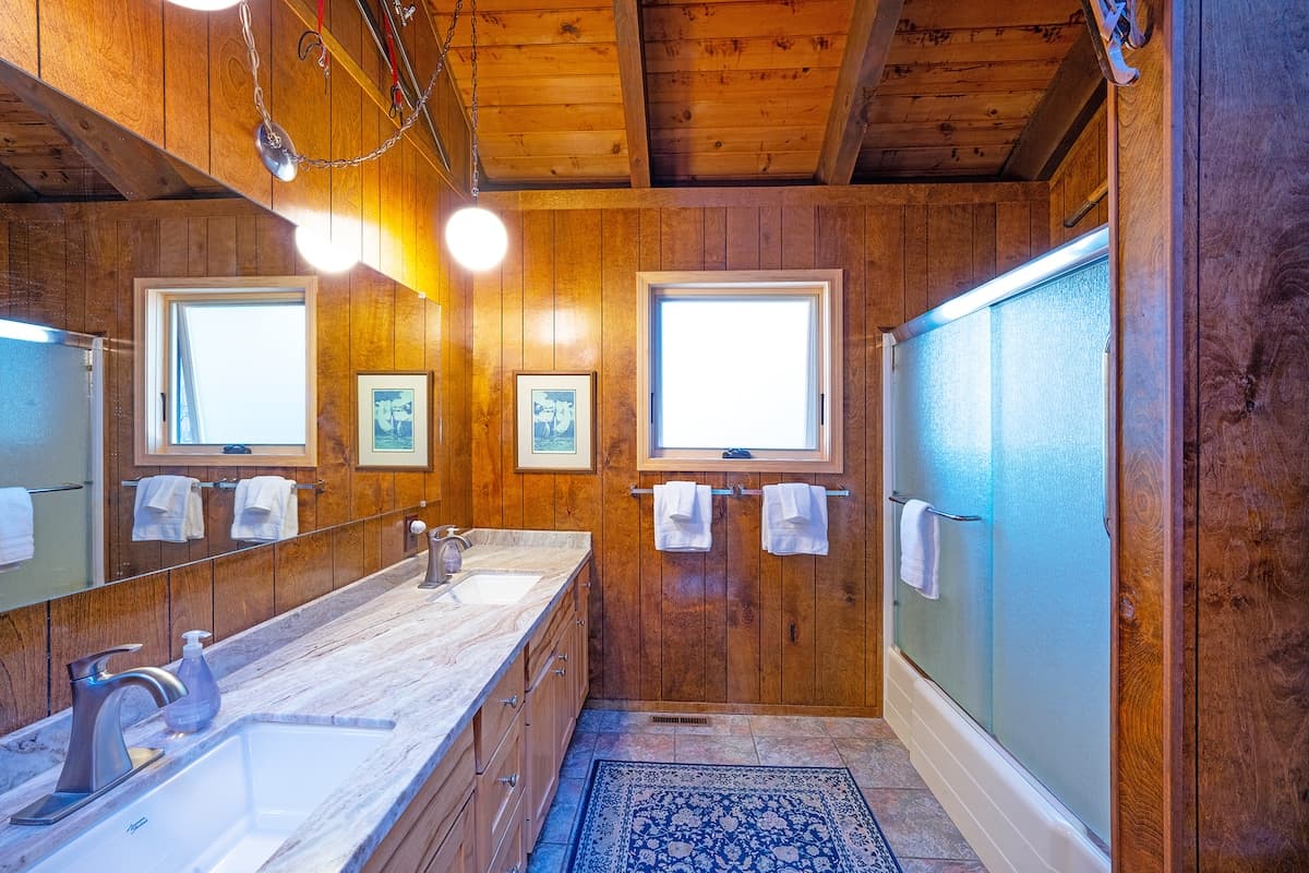 Sunny Tahoe Park Cabin with Sled Run & Near Skiing - Photo 4