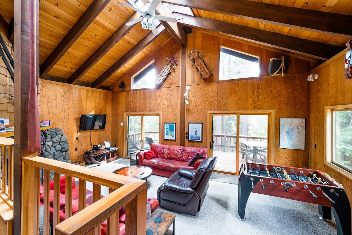 Sunny Tahoe Park Cabin with Sled Run & Near Skiing - Photo 2