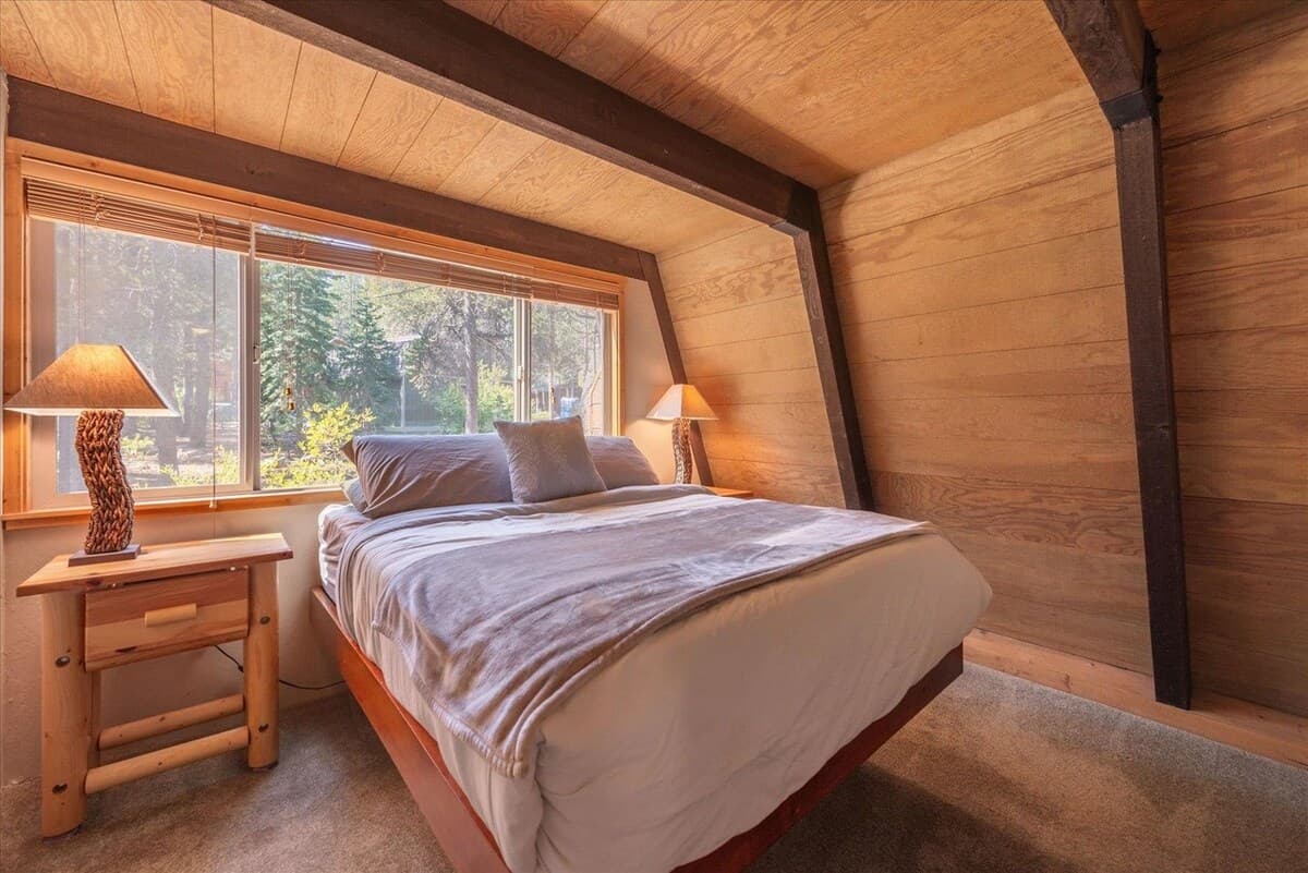 Golf Course Cabin with Pool & Beach Access - Photo 2