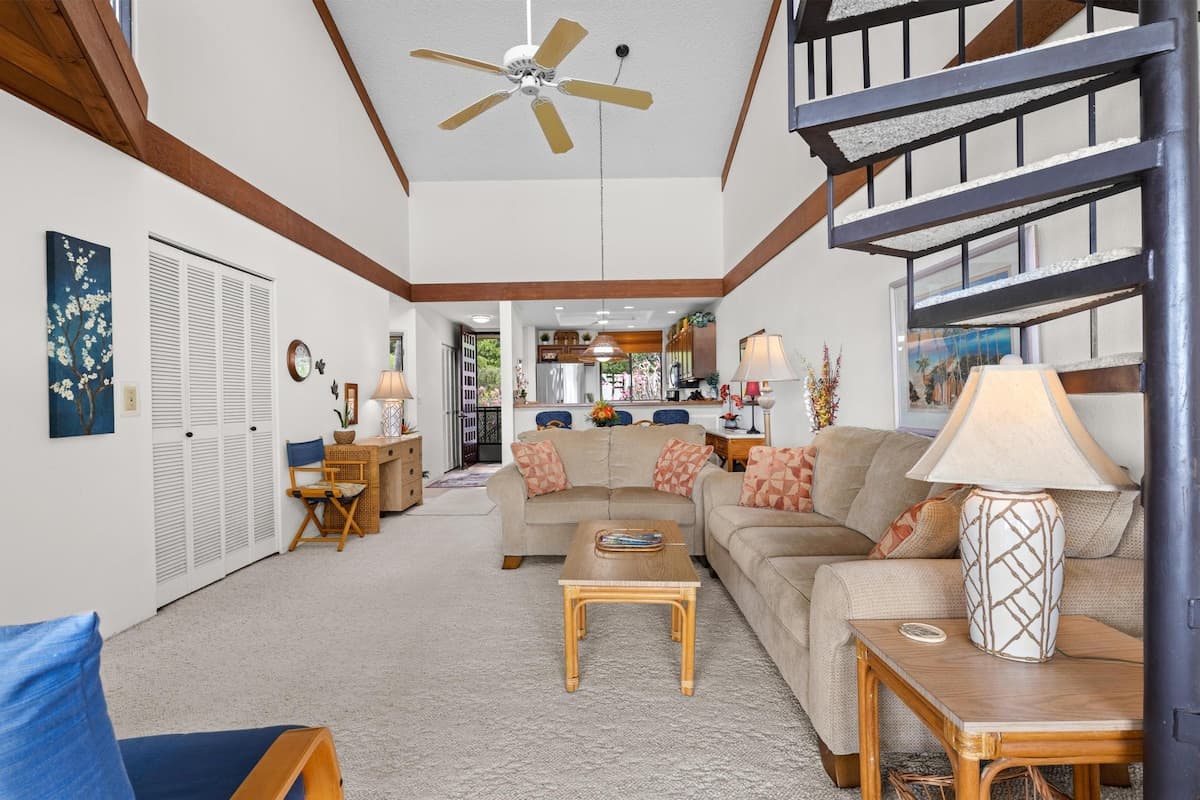 Condo in Kailua-Kona · ★5.0 · 3 bedrooms · 4 beds · 2 private baths - Photo 3