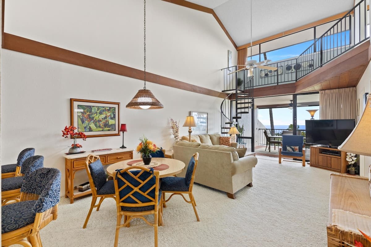 Condo in Kailua-Kona · ★5.0 · 3 bedrooms · 4 beds · 2 private baths - Photo 1