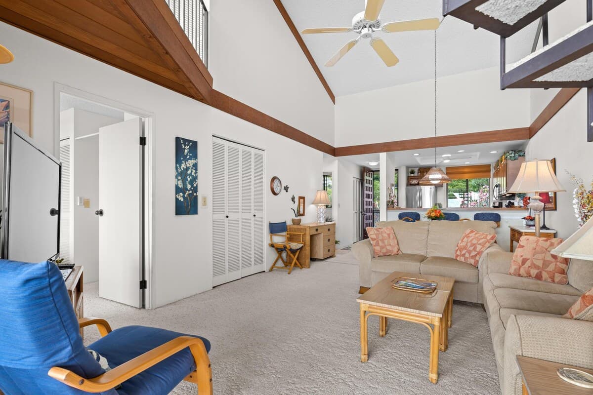 Condo in Kailua-Kona · ★5.0 · 3 bedrooms · 4 beds · 2 private baths - Photo 5