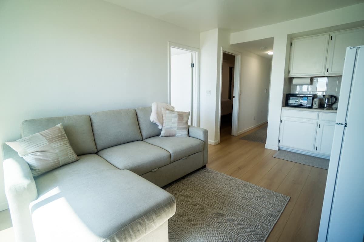 Ocean View Guest Suite, Private Patio, Sunset SF - Photo 2