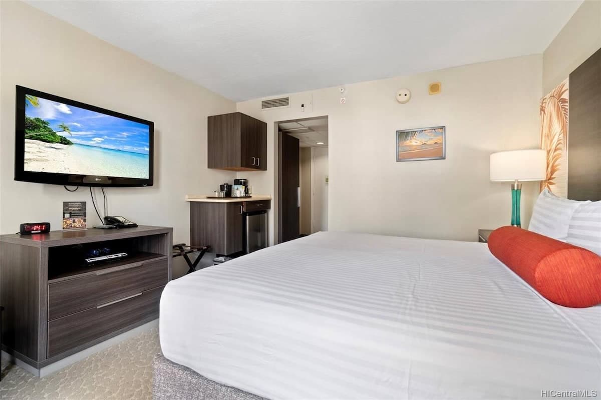 Hotel in Honolulu · ★4.93 · 1 bedroom · 1 bed · 1 private bath - Photo 2