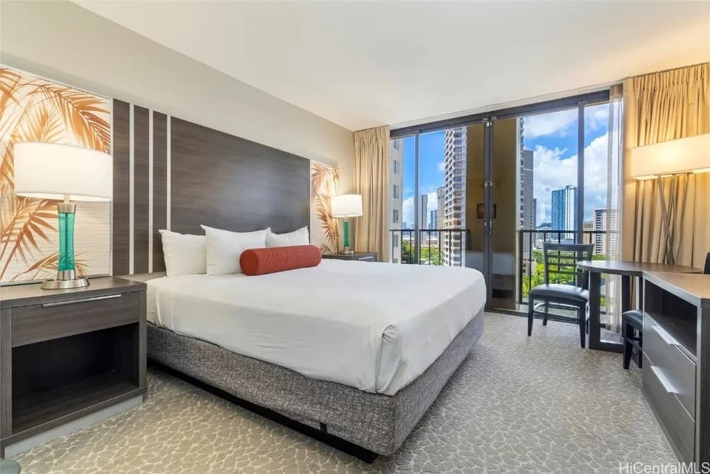 Hotel in Honolulu · ★4.93 · 1 bedroom · 1 bed · 1 private bath - Photo 3