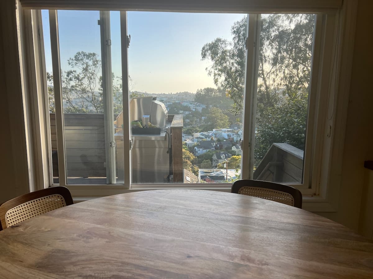 Hillside Retreat with Panoramic City Views - Photo 3