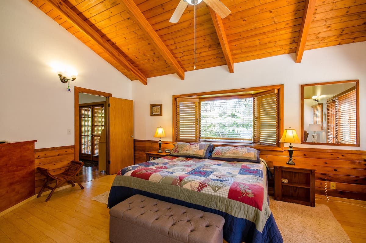Home in Volcano · ★5.0 · 3 bedrooms · 3 beds · 2 private baths - Photo 2