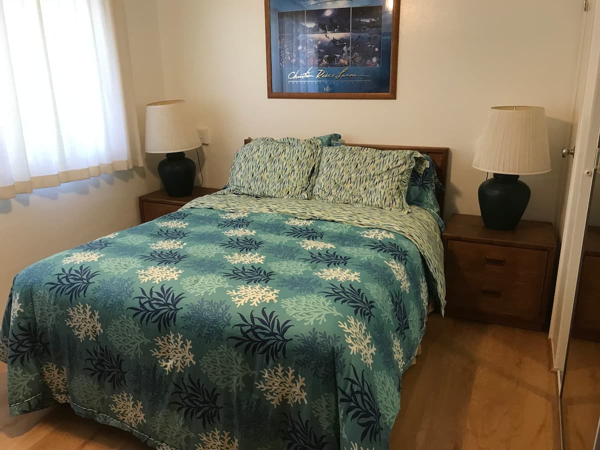 Condo in Kihei · ★4.69 · 1 bedroom · 2 beds · 1 bath - Photo 5