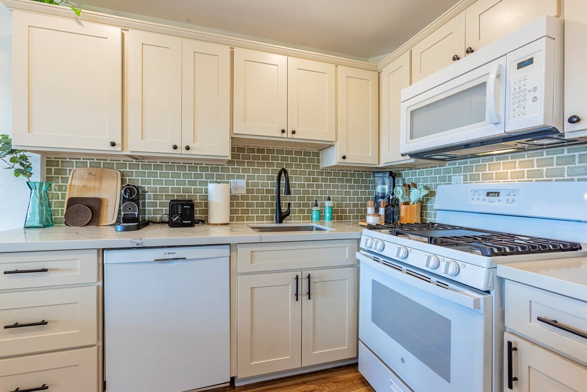 Mavi Bay luxury ocean view condo - Photo 5