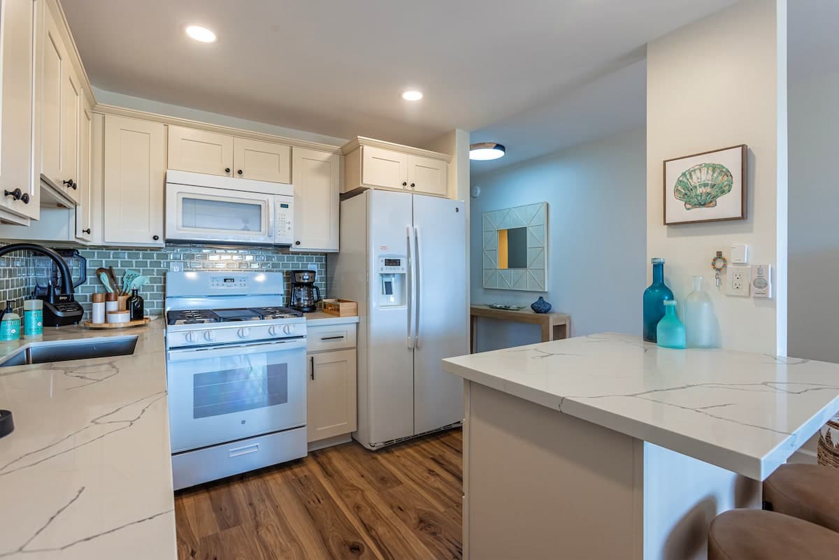Mavi Bay luxury ocean view condo - Photo 4