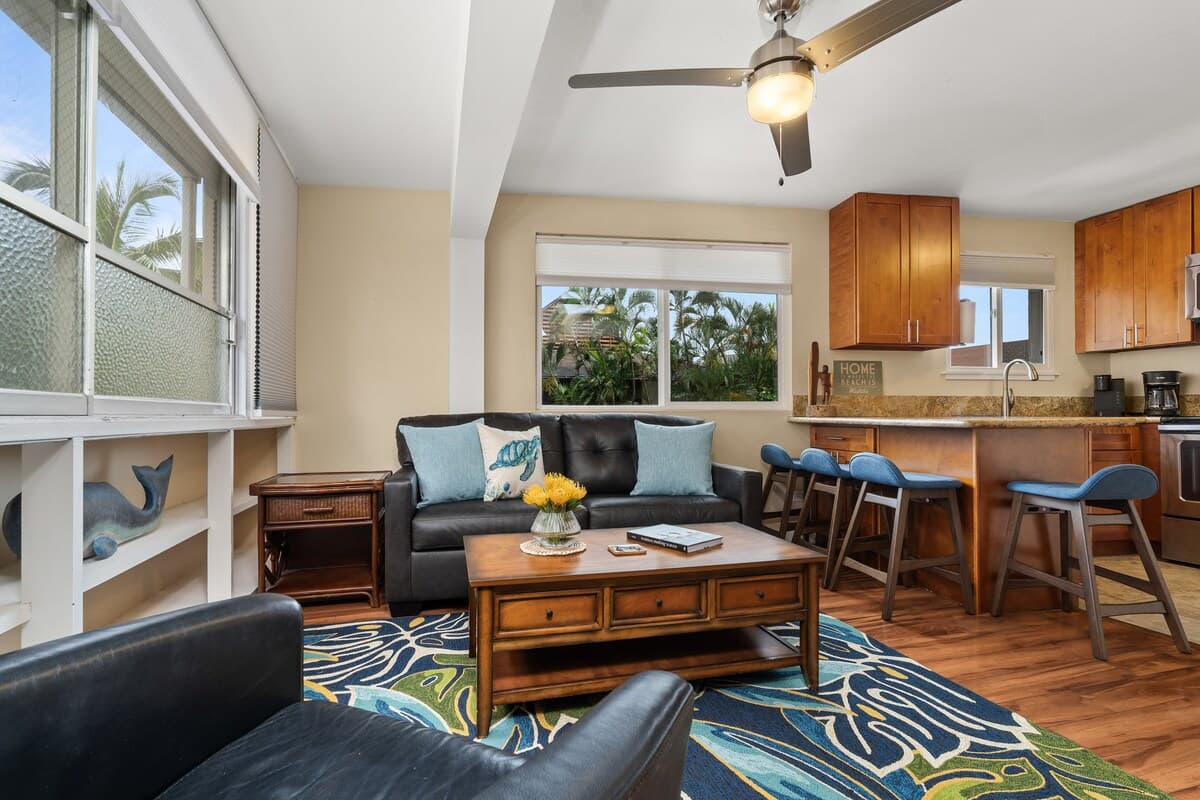 Condo in Honolulu · ★4.58 · 2 bedrooms · 3 beds · 1 private bath - Photo 5