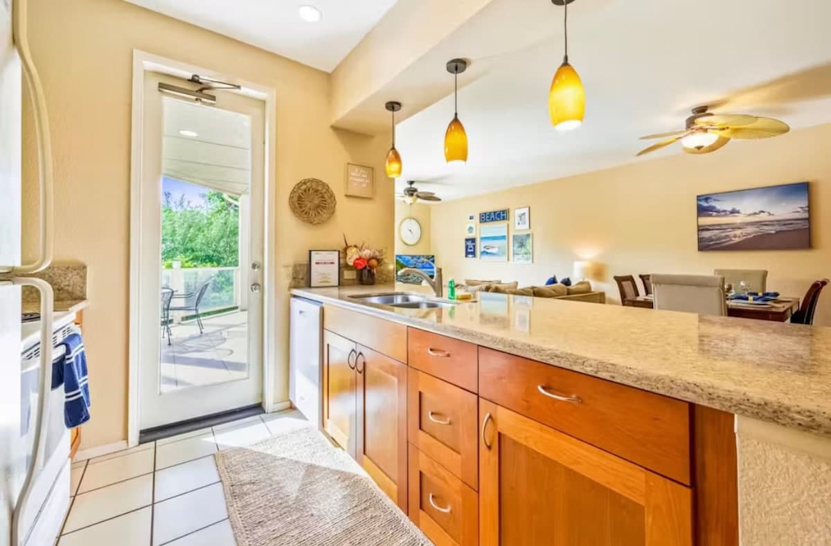 Spacious 3BR/2BA Condo in Wailea - Photo 1