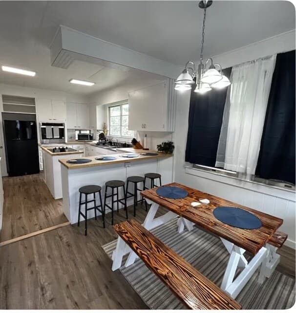 Home in Hilo · ★4.8 · 3 bedrooms · 6 beds · 2 private baths - Photo 2