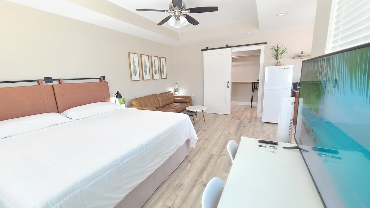 Home in Keaau · ★5.0 · 1 bedroom · 1 bed · 1 private bath - Photo 1