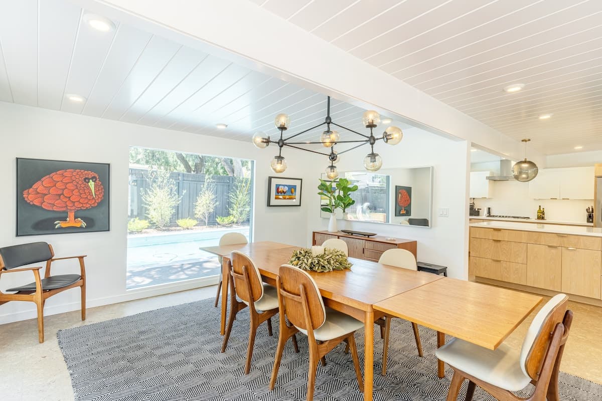 Eichler Villa with Private Pool & Garden Views - Photo 4