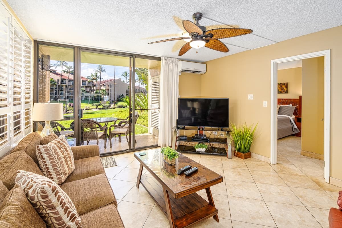 Condo in Kihei · ★4.75 · 2 bedrooms · 3 beds · 2 private baths - Photo 1