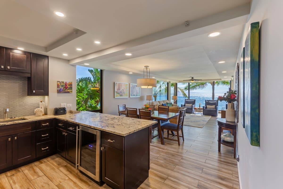 Condo in Lahaina · ★4.92 · 2 bedrooms · 3 beds · 2 baths - Photo 1