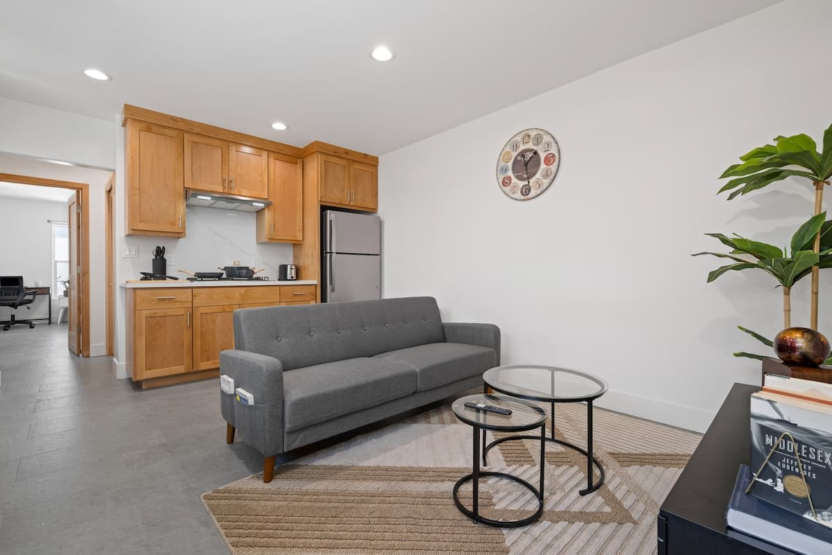 Touch-Free Flush Duplex in San Jose - Photo 3