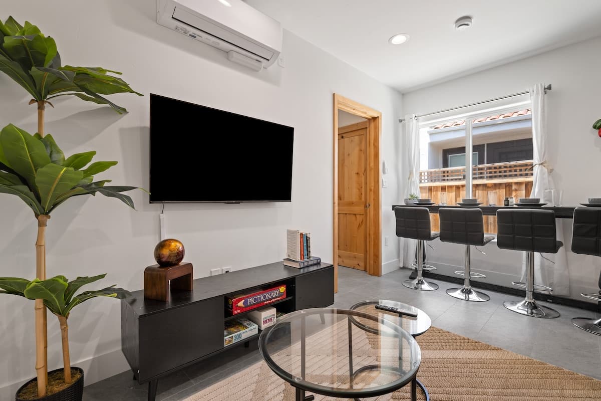 Touch-Free Flush Duplex in San Jose - Photo 1
