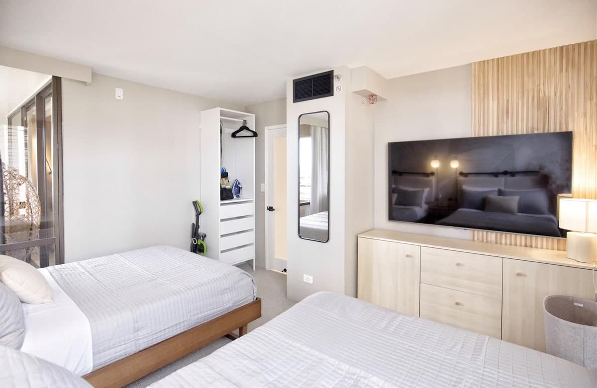 Oceanview Luxury 2BR | Diamond Head | Waikiki - Photo 1